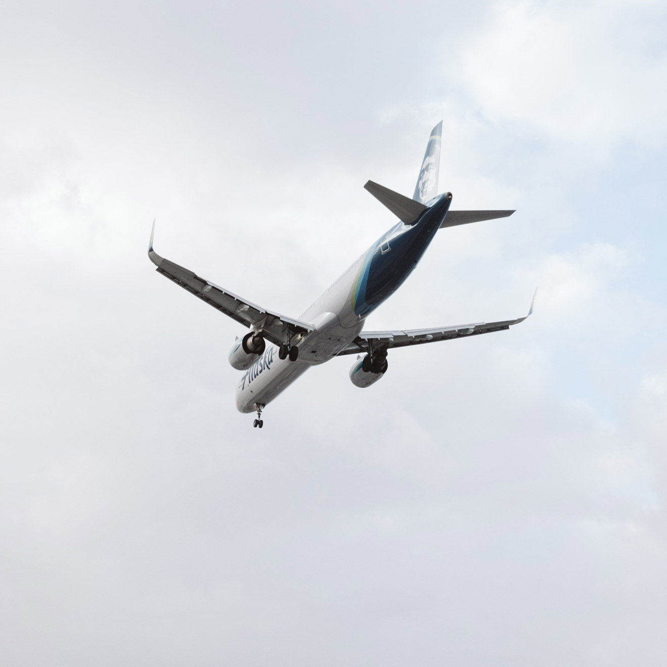 cpiaye-avion-volando-cielo